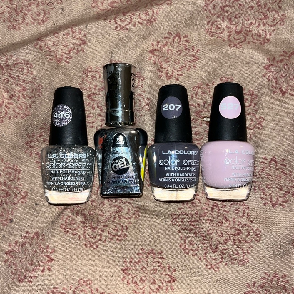 4nail polish
